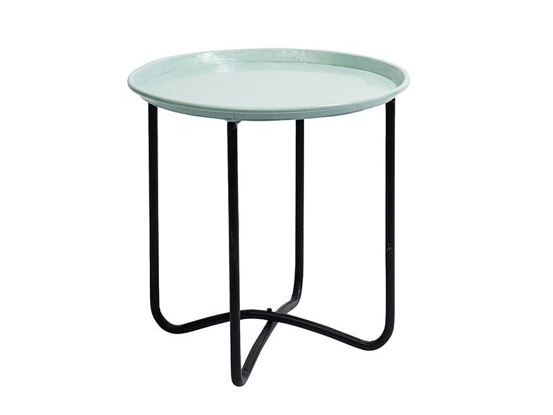 Søtt sidebord i pen pastellfarge Søtt sidebord i pen pastellfarge